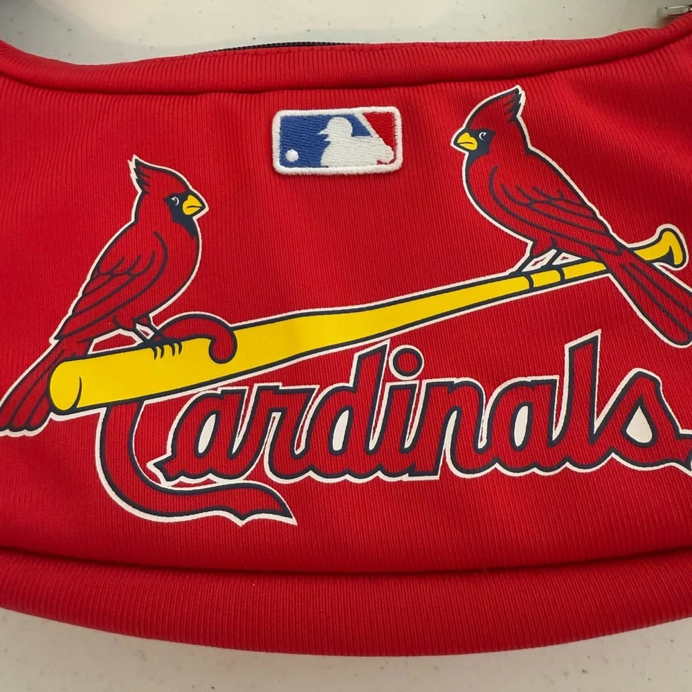 Pro*Fan*Ity St. Louis Cardinals Red Shoulder Bag *GREAT USED CONDITION* - Picture 2 of 7